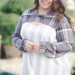 Boutique Simplified New Arrivals Peek Of Plaid Long Sleeve