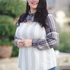 Boutique Simplified New Arrivals Peek Of Plaid Long Sleeve