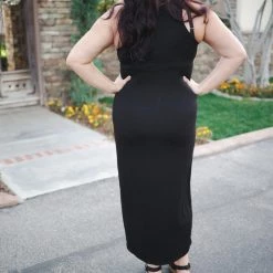 Boutique Simplified New Arrivals Lily Tulip Maxi Dress In Black