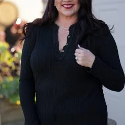 Boutique Simplified R&R Long Sleeve Top