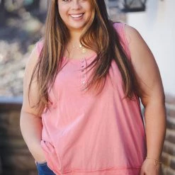 Boutique Simplified Cora-lina Sleeveless Top