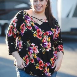 Boutique Simplified Vibrant Blooms 3/4 Sleeve New Arrivals