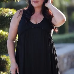 Boutique Simplified Feeling Ruffled Swing Dress - Black