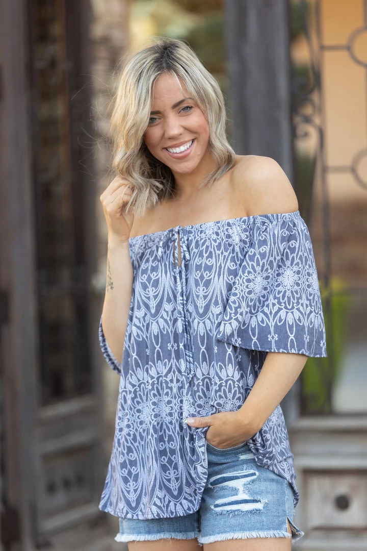 Boutique Simplified Doodled In Splendor Short Sleeve Top 7 Boutique Simplified Doodled In Splendor Short Sleeve Top