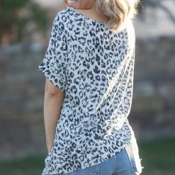 Boutique Simplified Siberian Vibes Boxy Dolman New Arrivals 13 Boutique Simplified Siberian Vibes Boxy Dolman New Arrivals