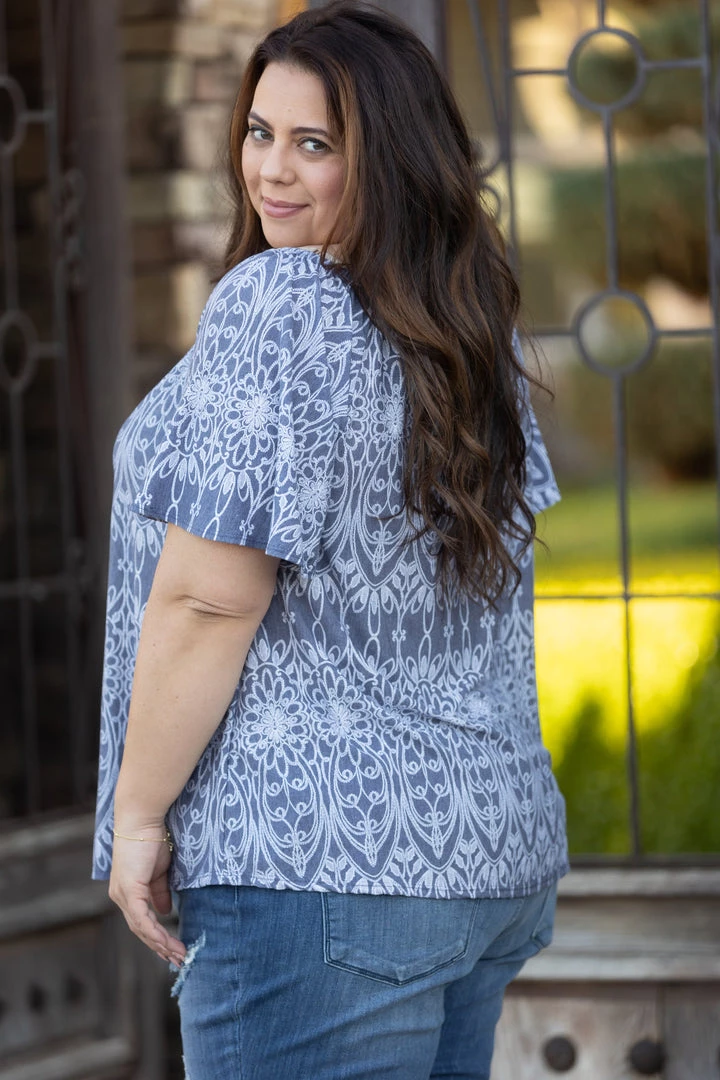 Boutique Simplified Doodled In Splendor Short Sleeve Top 6 Boutique Simplified Doodled In Splendor Short Sleeve Top