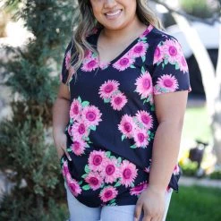 Boutique Simplified Pink Sunflowers Short Sleeve Top New Arrivals