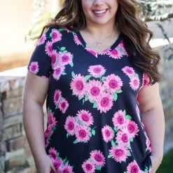 Boutique Simplified Pink Sunflowers Short Sleeve Top New Arrivals