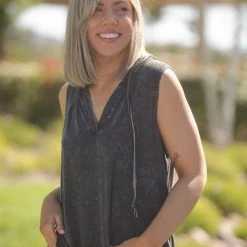 Boutique Simplified New Arrivals Captivating Black Sleeveless Hoodie