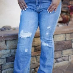 Boutique Simplified Living On The Fringe Risen Jeans