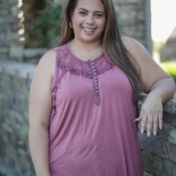 Boutique Simplified Twilight Berry Sleeveless Top New Arrivals