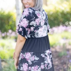 Boutique Simplified Vintage Rose Ruffled Tunic