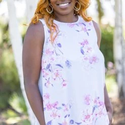 Boutique Simplified Spreading Joy Sleeveless Top New Arrivals