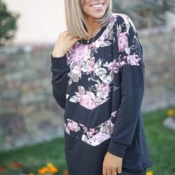 Boutique Simplified Timeless Floral Pullover New Arrivals
