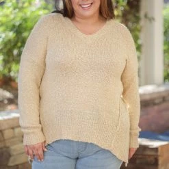 Boutique Simplified Maldive Sands Popcorn Sweater