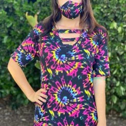 Boutique Simplified Burst Of Color Short Sleeve Top