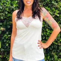 Boutique Simplified New Arrivals Delicate Floral Lace Trim Tank