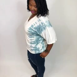 Iris & Rainbow Boutique #K762 Check My Blue Sides POL Top New Arrivals