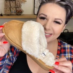 Iris & Rainbow Boutique #925 Winter Cozy Slippers (tan) New Arrivals