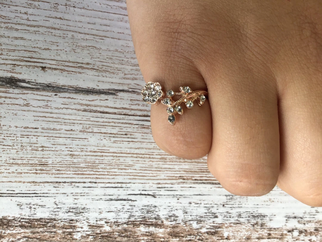 Iris & Rainbow Boutique New Arrivals Floral Ring 4 Iris & Rainbow Boutique New Arrivals Floral Ring