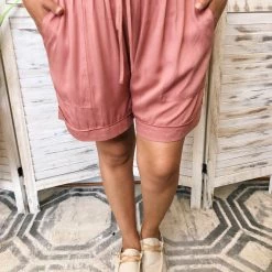 Iris & Rainbow Boutique #J958 Mauve You So Much Linen Shorts