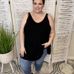 Iris & Rainbow Boutique #K57 Checkmate Sleeveless Top (Black)