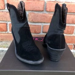 Iris & Rainbow Boutique #D52 Lucy's Blowfish Lolly Boots New Arrivals