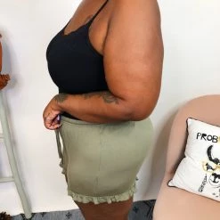 Iris & Rainbow Boutique #K811 Sierra's Lace Tank Top (Black)