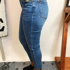 Boutique Simplified New Arrivals #M241 Sunflower Dreams Relaxed Fit Judy Blues