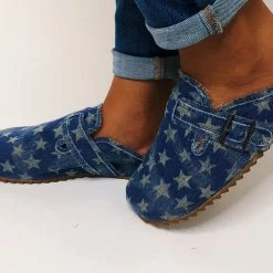Iris & Rainbow Boutique New Arrivals K549 Livin' The Dream Picnic Shoes (Stars)