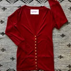 Iris & Rainbow Boutique #C905 Wine Snap Cardigan