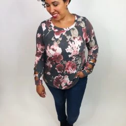 Iris & Rainbow Boutique #K688 Sparks Of Joy Floral Top