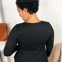 Iris & Rainbow Boutique #K781 Making The Most Of It Top (BLACK)