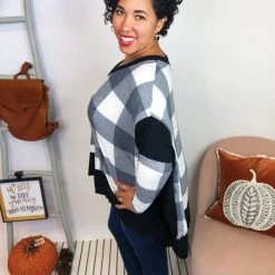 Iris & Rainbow Boutique #L40 *Doorbuster* Plaid About You Top (Black/White) New Arrivals