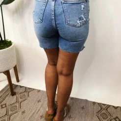 Iris & Rainbow Boutique New Arrivals #M494 Feeling Hot Judy Blue Shorts