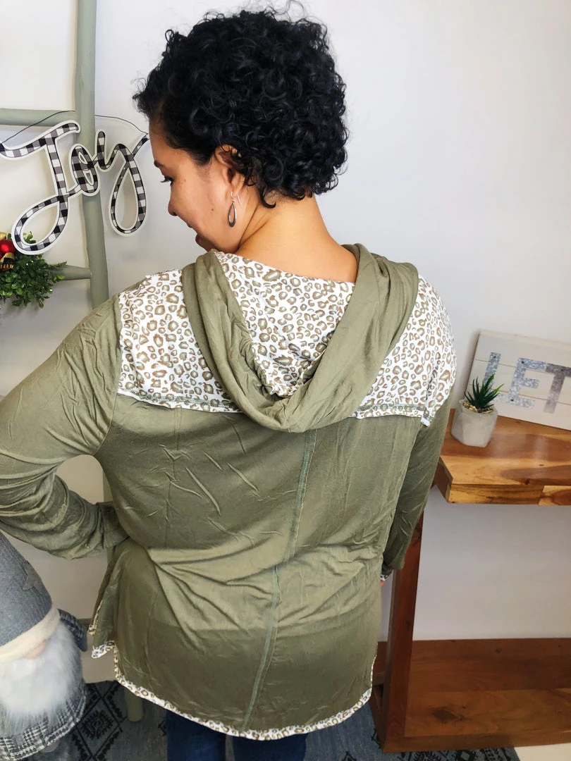 Iris & Rainbow Boutique #L557 Pretty Leopard Top 11 Iris & Rainbow Boutique #L557 Pretty Leopard Top