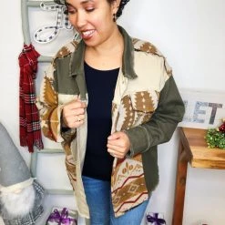 Iris & Rainbow Boutique #L839 I Put A Spell On You Shacket