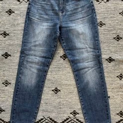 Iris & Rainbow Boutique #K632 Standing On My Own Boyfriend Judy Blue Jeans