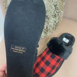 Iris & Rainbow Boutique #K974 Snooze Away Plaid Slippers (Red/Black)