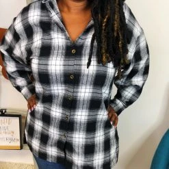 Iris & Rainbow Boutique #K864 Time For Plaid Button Down Top (WHITE/BLACK) New Arrivals