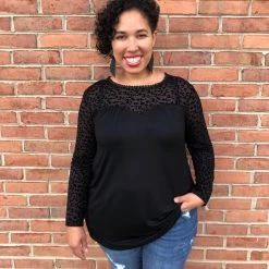 Iris & Rainbow Boutique #946 Kitty Cat Velvet Top New Arrivals