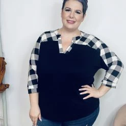 Iris & Rainbow Boutique #K978 Through The Seasons Plaid Top (Black/Ivory) New Arrivals