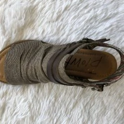 Iris & Rainbow Boutique #706 Smokey Gladiator Sandals