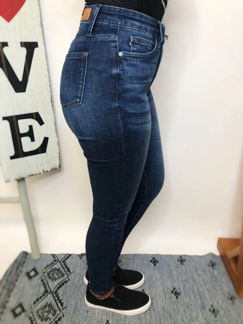 Iris & Rainbow Boutique New Arrivals L902 I'm Feeling My Best Self Judy Blue Tummy Control Jeans 13 Iris & Rainbow Boutique New Arrivals L902 I'm Feeling My Best Self Judy Blue Tummy Control Jeans