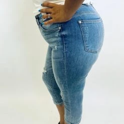 Iris & Rainbow Boutique #K441 Loving Your Cuffed Judy Blue Skinny Capri