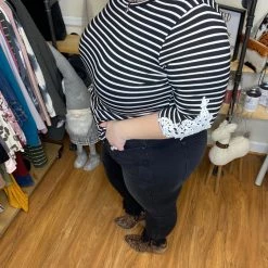 Iris & Rainbow Boutique #H173 Black Panther Frayed Hem Judy Blue Skinny Jeans