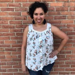 Iris & Rainbow Boutique New Arrivals #J222 May's Flowers Top (White)