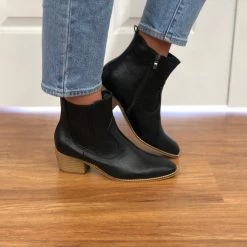 Iris & Rainbow #H97 Best Of All Black Booties New Arrivals