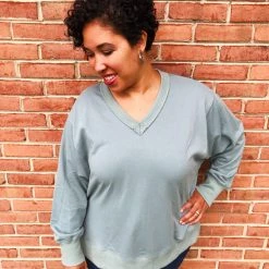 Iris & Rainbow Boutique #K627 Aspen's Sweatshirt (Blue Grey)