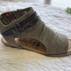 Iris & Rainbow Boutique #706 Smokey Gladiator Sandals